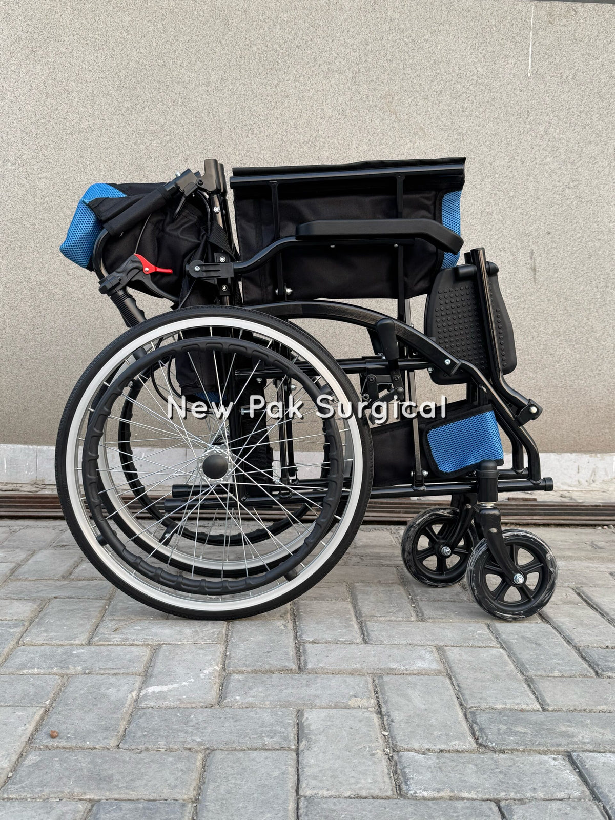 Manual Wheel Chair Model# Aero 86 20"