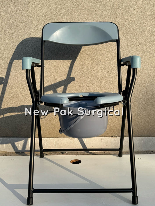 #899  Commode Chair