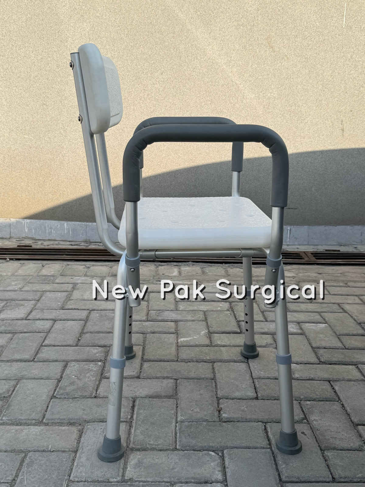 # KY-798 LQ - A Shower Chair With Handle